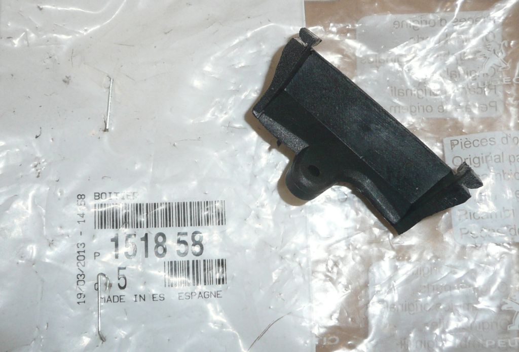 Klammer Wlewu Paliwa Neues Original 1518.58 151858 Citroen Xsara Picasso