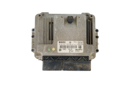 Steuergerät Opel 0281011943 55556829 8973785711 Bosch 38674