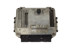 Steuergerät 0281012769 8200391966 8200558304 Renault Bosch 3777