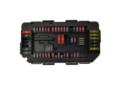 Sicherungskasten Relaiskasten 6114 V7 922487904 19098.000.001 BMW