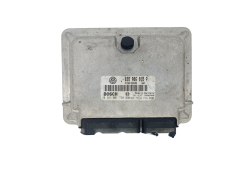Steuergerät VW Audi 038906018P 0281001720 Bosch 44634