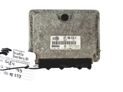 Steuergerät 0261206176 071906018R VW Bosch 16801