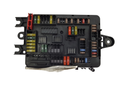 Sicherungskasten Relaiskasten 6114 V8 9337881 01 19447.000.001 BMW 19053