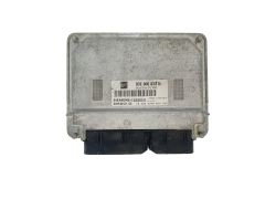 Steuergerät 03E906033D 5WP40121 04 Seat Siemens 37809