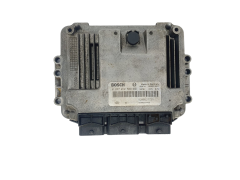 Steuergerät 0281012589 8200527725 8200527756 Renault Bosch 45289