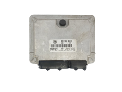 Steuergerät VW Audi 038906018P 0281001720 Bosch 42857
