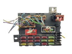 Sicherungskasten Relaiskasten Fiat 46443390 20122