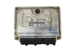 Steuergerät 030906032BD 0261206767 VW Bosch 3023