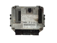 Steuergerät 0281012589 8200527725 8200527756 Renault Bosch 30894