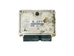 Steuergerät 045906019CE 0281013179 Skoda Bosch 33237