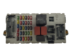 Sicherungskasten Relaiskasten Fiat 46520600 CPL 46817785 NPL 19982