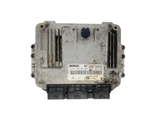 Steuergerät 0281012769 8200391966 8200558304 Renault Bosch 42819