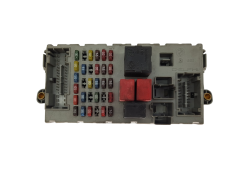 Sicherungskasten Relaiskasten Fiat 46795988 NPL 46552681 CPL Delphi 18390