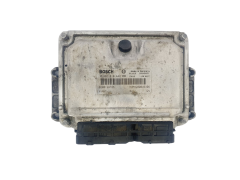 Steuergerät 0281010442 8200199726 8200049306 Renault Bosch 45323