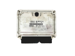 Steuergerät Audi 038906012AH 0281010200 Bosch