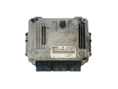 Steuergerät 0281015798 237100055R 237100870R Renault Bosch 35886