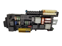 Sicherungskasten Relaiskasten 168298 0-1670658-1 Mercedes Tyco 19967