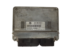 Steuergerät 047906033E 5WP44198 07 3PA SJ32 Skoda Siemens 13992