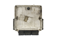 Steuergerät 0281011102 8200153945 8200222133 Renault Bosch 46397