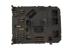 Steuergerät BSI E02-00 9650584680 S118085220B PSA Siemens 1170