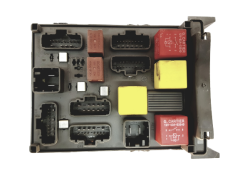 Steuergerät 8200283811 8200004201E 518831003 Renault 18988