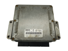 Steuergerät 0281010556 8200153946 8200095416 Renault Bosch 68176