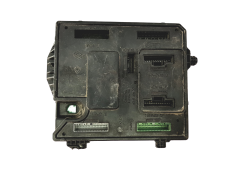 Steuergerät BCM X95 284B17882R S180098101D Renault Continental 24336