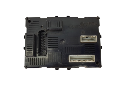 Steuergerät BCM L2CR 8200343733 28117791-0A Renault 18310