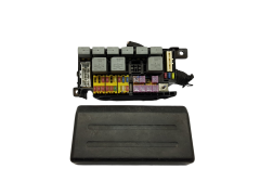 Sicherungskasten Relaiskasten Chevrolet 96621163 3734