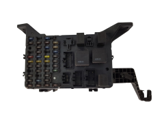 Sicherungskasten Relaiskasten Ford 1S7T-14A073-AE 18811