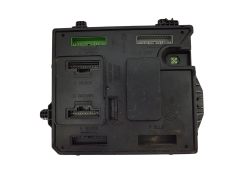 Steuergerät BCM X95 284B17882R S180098101D Renault Continental 18368