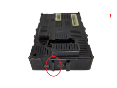 Steuergerät BCM L2N Nissan 284B2AX620 21676270-2A 18512