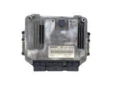 Steuergerät 0281011724 8200311550 8200384493 Renault Bosch 62900