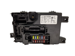 Sicherungskasten Relaiskasten Fiat 00517954300 28070023 Delphi