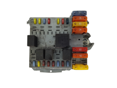 Sicherungskasten Relaiskasten Alfa Romeo 50510968 57657 19455