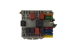 Sicherungskasten Relaiskasten Fiat 46835581 Delphi 18828