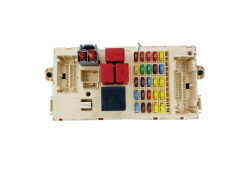 Sicherungskasten Relaiskasten Fiat 51755127 NPL 51759305 Magneti Marelli 34774