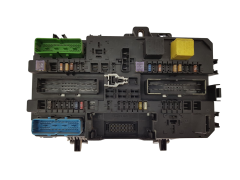 Steuergerät 13145017 5DK008669-30 Opel GM Hella 20834