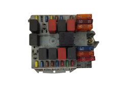 Sicherungskasten Relaiskasten Fiat 46558760 19499