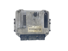 Steuergerät 0281011275 8200305678 8200269879 Renault Bosch 61865
