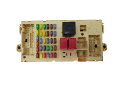 Sicherungskasten Relaiskasten Alfa Romeo 50510079 50510082 NPL 19479