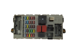 Sicherungskasten Relaiskasten Fiat 46520600 CPL Delphi 20334
