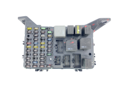 Sicherungskasten Relaiskasten Ford 1S7T-14A073-AE 64089
