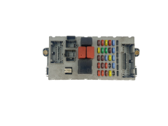Sicherungskasten Relaiskasten Fiat 51744898 NPL 46520600 Delphi 40107