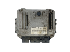 Steuergerät 0281011776 8200391966 8200386508 Renault Bosch 42586