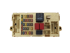 Sicherungskasten Relaiskasten Fiat 46798452 NPL 46758963 20589