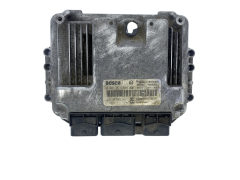 Steuergerät 0281011646 8200305678 8200355802 Renault Bosch 49032