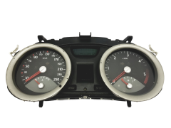Tacho Kombiinstrument Renault Megane 2 8200399700 B 43764