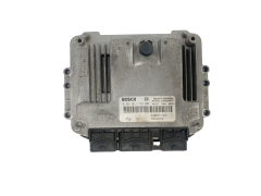 Steuergerät 0281011776 8200391966 8200386508 Renault Bosch 45138