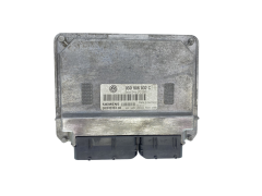 Steuergerät 03D906032C 5WP40124 03 VW Siemens 62778